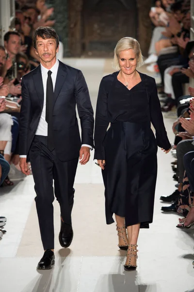 Look 54
